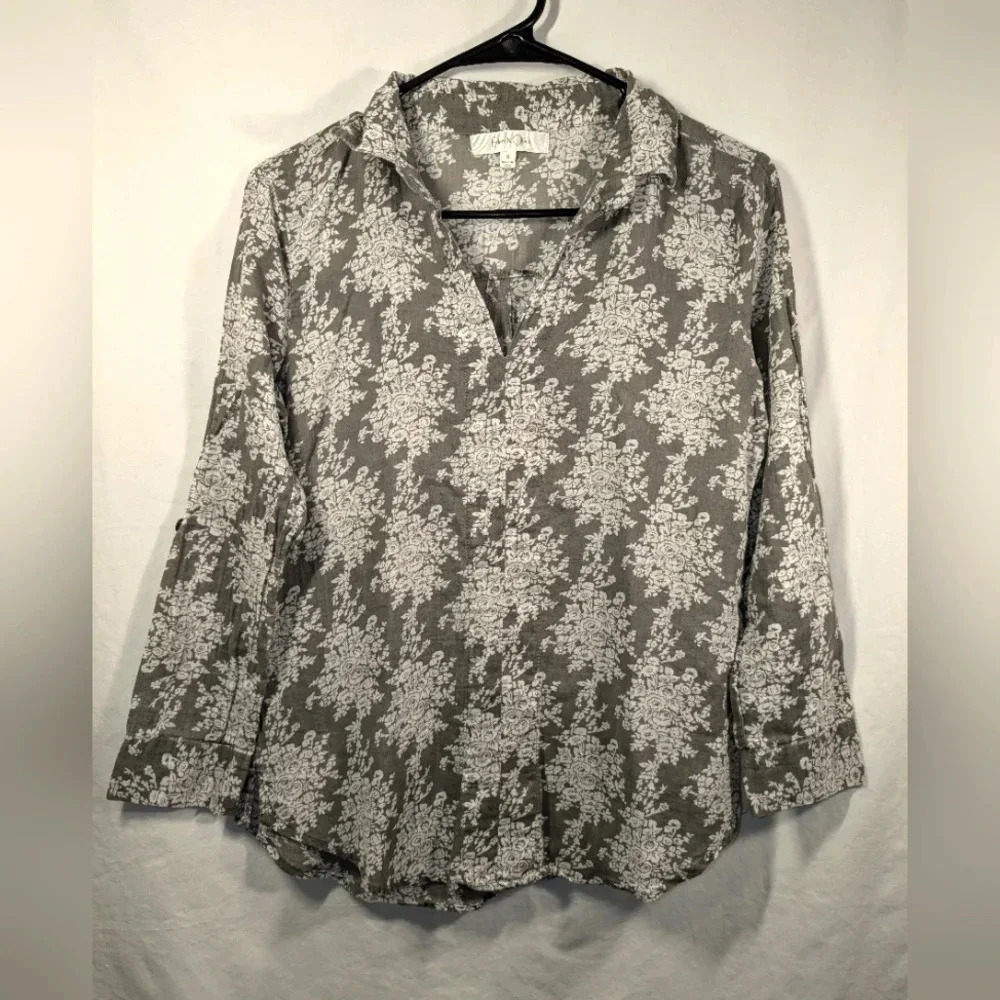 Eden & Olivia Anthropology long sleeve blouse, semi sheer, size S , gray/white